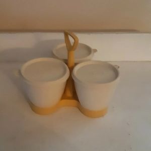 Vtg Tupperware Seal 733-4 Condiment Serving Caddy Tan 3 Containers/Lids Relish
